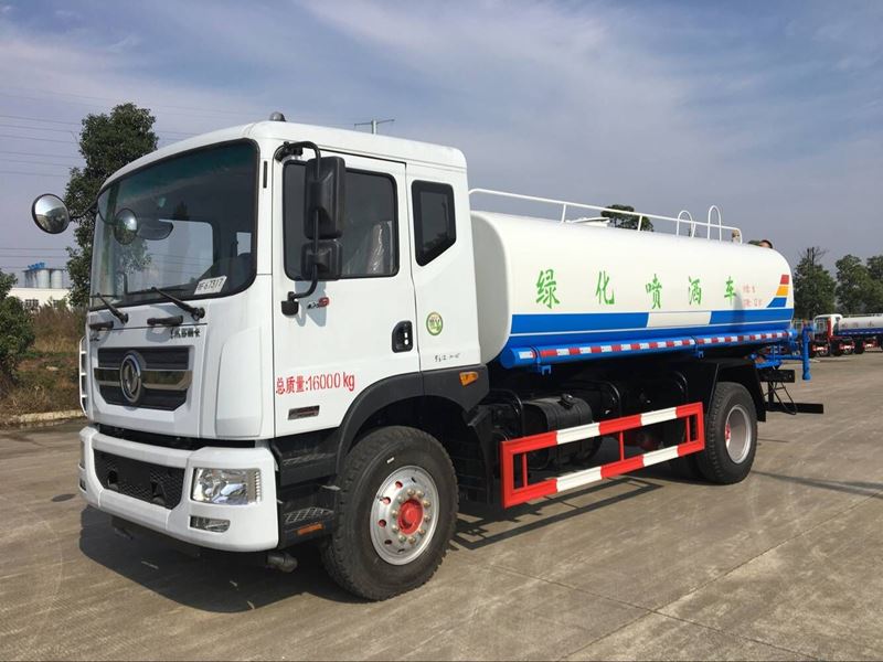 環(huán)衛灑水車(chē)價(jià)格_15噸東風(fēng)多利卡D9環(huán)衛灑水車(chē)